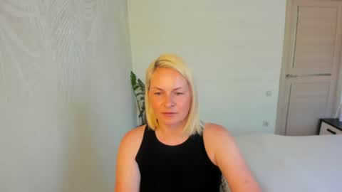Snapshot of alicee__grace chatting on 24, 6, 2026 Alicee online show from 24, 6, 2026