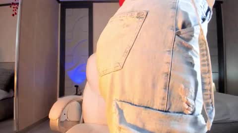 alicee_clark_ online show from 20, 2, 2026