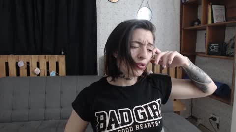 alicee_logan_ online show from 6, 1, 2025