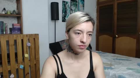 alicee_logan_ online show from 17, 5, 2026