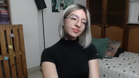Snapshot of alicee_logan_ chatting on 4, 6, 2026 alicee_logan_ online show from 4, 6, 2026