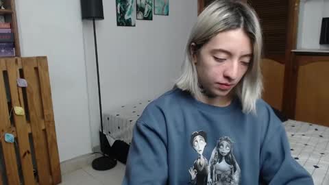 Snapshot of alicee_logan_ chatting on 8, 6, 2026 alicee_logan_ online show from 8, 6, 2026
