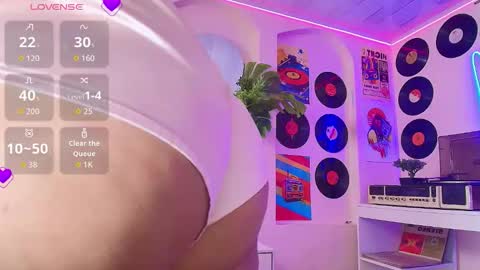 Danna online show from 10, 9, 2025