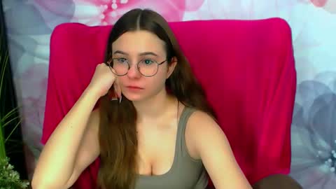 AliceeCutee online show from 15, 1, 2025