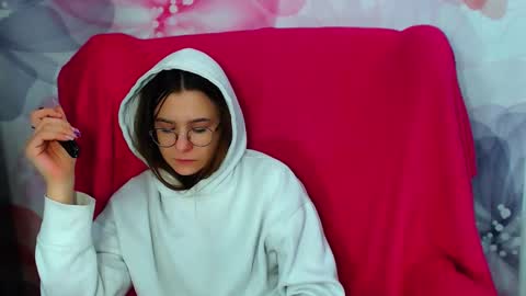AliceeCutee online show from 27, 1, 2025