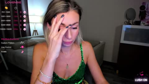 Snapshot of aliceevan chatting on 28, 12, 2024 Daniella online show from 28, 12, 2024