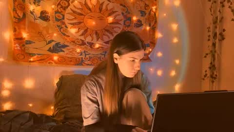 Alice online show from 10, 2, 2026