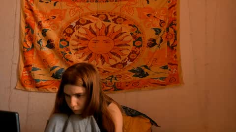 Snapshot of aliceinredsquare_ chatting on 1, 4, 2026 Alice online show from 1, 4, 2026