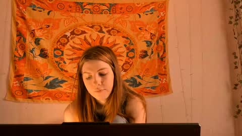 Snapshot of aliceinredsquare_ chatting on 14, 4, 2026 Alice online show from 14, 4, 2026