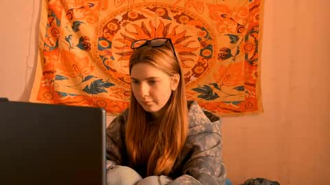 Alice online show from 24, 4, 2026