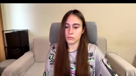 alicekollt online show from 5, 12, 2025