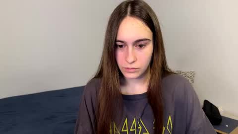 Snapshot of alicekollt chatting on 21, 4, 2026 alicekollt online show from 21, 4, 2026