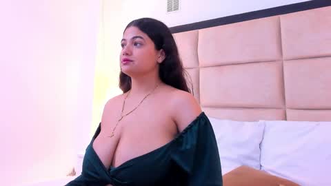Alice Morelli  online show from 20, 5, 2026