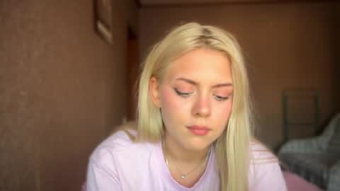 aliceoceaneyes online show from 8, 9, 2025