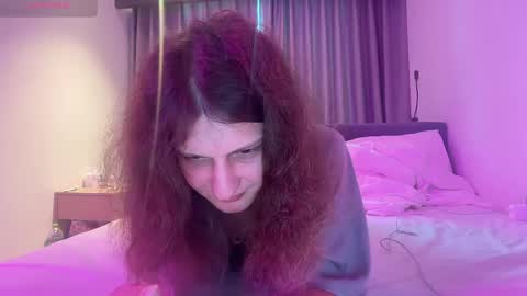 AlicePinkhead online show from 21, 5, 2026