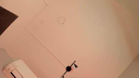 Snapshot of alicepoixxxon chatting on 27, 10, 2025 ALICE online show from 27, 10, 2025