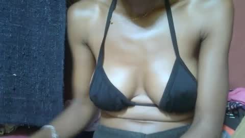 alicia253177 online show from 8, 2, 2025