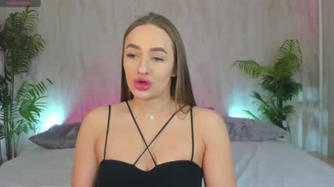 Snapshot of alicia_edwards chatting on 11, 2, 2025 Mia online show from 11, 2, 2025