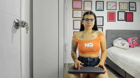 Snapshot of alicia_rainbow chatting on 11, 6, 2026 alicia_rainbow online show from 11, 6, 2026