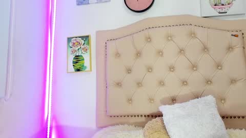       online show from 13, 2, 2025