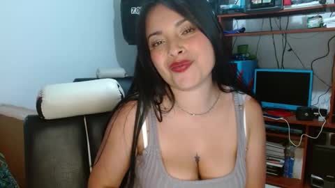 Snapshot of alicia_va chatting on 1, 2, 2025 Alice online show from 1, 2, 2025