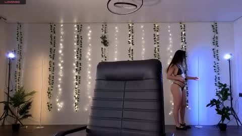 Alicia Lici  online show from 19, 9, 2025