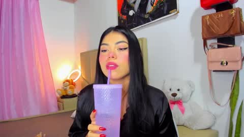 Snapshot of aliciabiden chatting on 2, 10, 2025 aliciabiden online show from 2, 10, 2025