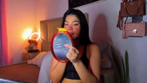 Snapshot of aliciabiden chatting on 12, 11, 2025 aliciabiden online show from 12, 11, 2025