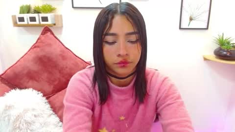 Snapshot of aliciacute__ chatting on 7, 10, 2025 aliciacute    online show from 7, 10, 2025