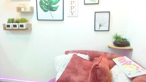 Snapshot of aliciacute__ chatting on 16, 10, 2025 aliciacute    online show from 16, 10, 2025