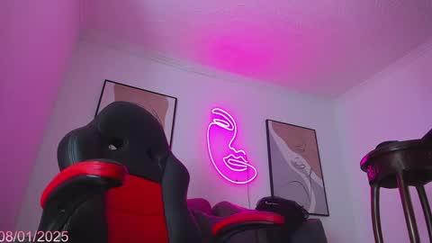 Alicia  online show from 8, 1, 2025