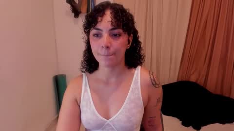 Alis 3 independent model 3 online show from 26, 1, 2025