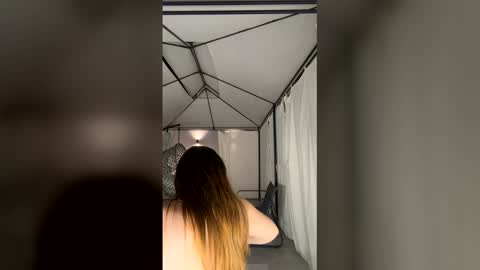Snapshot of aliciawhite_nt chatting on 24, 5, 2026 Alicia online show from 24, 5, 2026