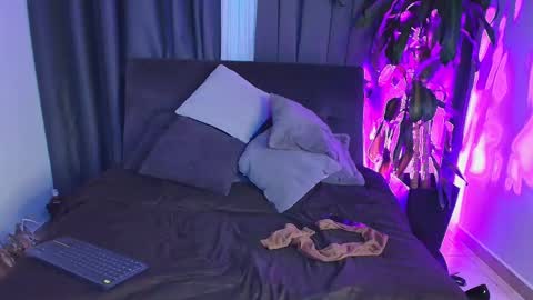 Snapshot of aliciawonderxx chatting on 1, 3, 2026 aliciawonderxx online show from 1, 3, 2026