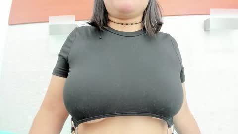 Snapshot of alicie_green chatting on 5, 3, 2026 im tutti online show from 5, 3, 2026