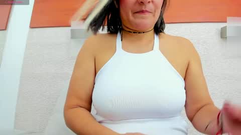Snapshot of alicie_green chatting on 19, 5, 2026 im tutti online show from 19, 5, 2026
