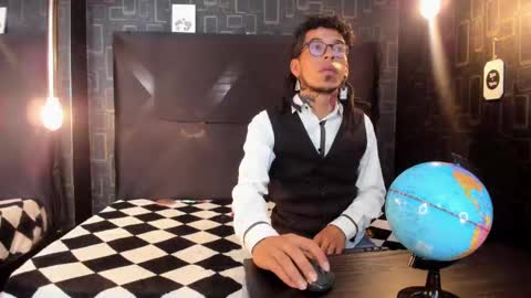 AlienHigh  FlashNigga online show from 4, 10, 2025