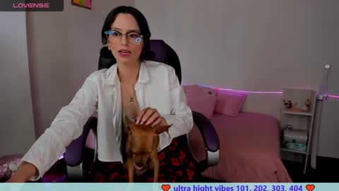 Aiko  Independent Model  online show from 13, 12, 2024