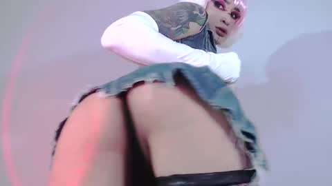     online show from 19, 2, 2025