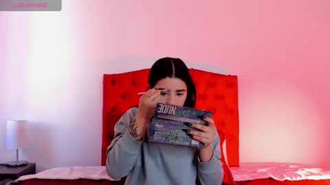 Snapshot of aliice_walker_ chatting on 20, 12, 2024 aliice_walker_ online show from 20, 12, 2024