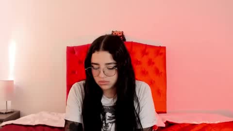 Snapshot of aliice_walker_ chatting on 23, 12, 2024 aliice_walker_ online show from 23, 12, 2024
