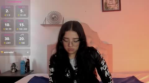 Snapshot of aliice_walker_ chatting on 27, 1, 2025 aliice_walker_ online show from 27, 1, 2025