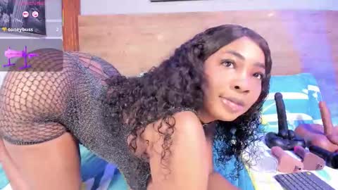 Snapshot of aliisson_cruz chatting on 3, 3, 2026 Alisson online show from 3, 3, 2026