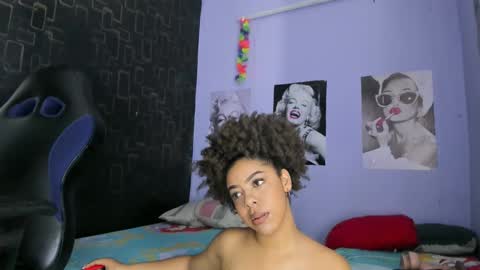 Snapshot of alika01_ chatting on 6, 1, 2025 alika online show from 6, 1, 2025
