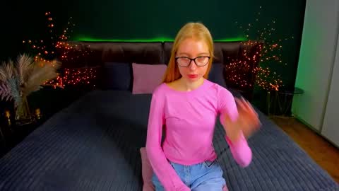 Alina online show from 4, 10, 2025