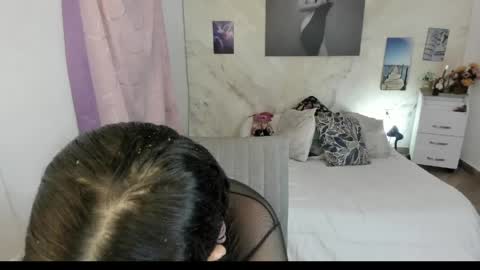 alinabozz1 online show from 16, 4, 2026