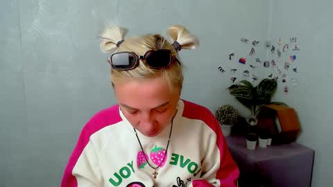 Alina online show from 2, 5, 2026