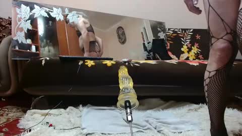 AlinasissyXX online show from 5, 1, 2025