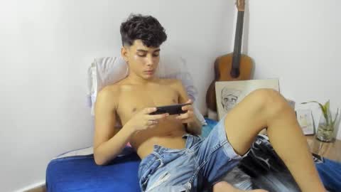 AliotTwink online show from 14, 9, 2025