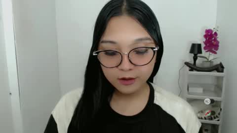 Snapshot of alisa_kiss_ chatting on 12, 4, 2026 Shanti xhey online show from 12, 4, 2026